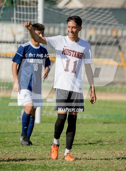 Thumbnail 3 in Gabrielino vs Arleta photogallery.