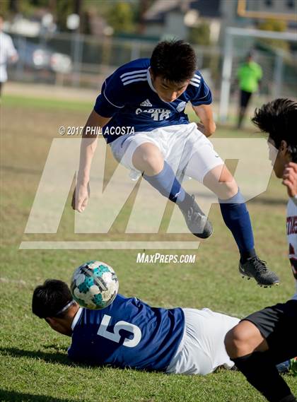 Thumbnail 2 in Gabrielino vs Arleta photogallery.