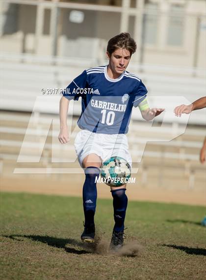 Thumbnail 3 in Gabrielino vs Arleta photogallery.