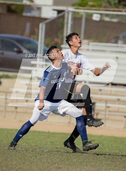 Thumbnail 3 in Gabrielino vs Arleta photogallery.