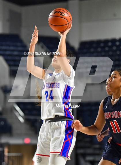 Thumbnail 2 in King vs. Dawson (RCS Sports Kickoff Classic) photogallery.