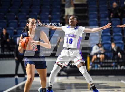 Thumbnail 3 in King vs. Dawson (RCS Sports Kickoff Classic) photogallery.