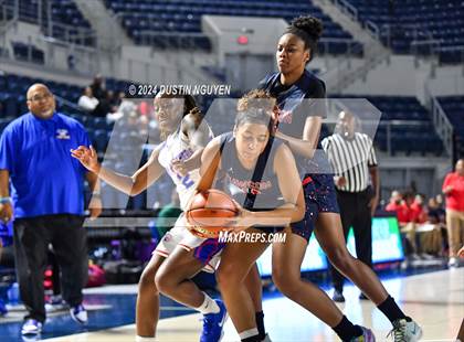 Thumbnail 1 in King vs. Dawson (RCS Sports Kickoff Classic) photogallery.