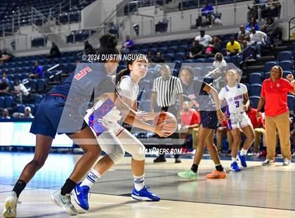 Thumbnail 3 in King vs. Dawson (RCS Sports Kickoff Classic) photogallery.