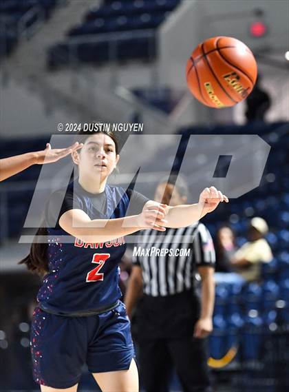 Thumbnail 2 in King vs. Dawson (RCS Sports Kickoff Classic) photogallery.
