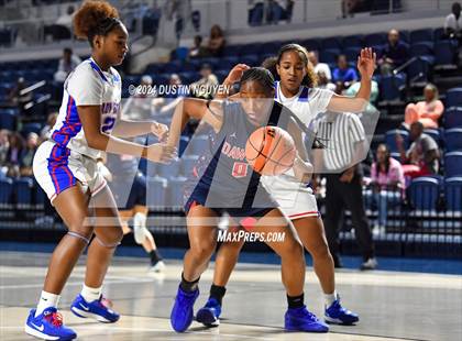 Thumbnail 2 in King vs. Dawson (RCS Sports Kickoff Classic) photogallery.