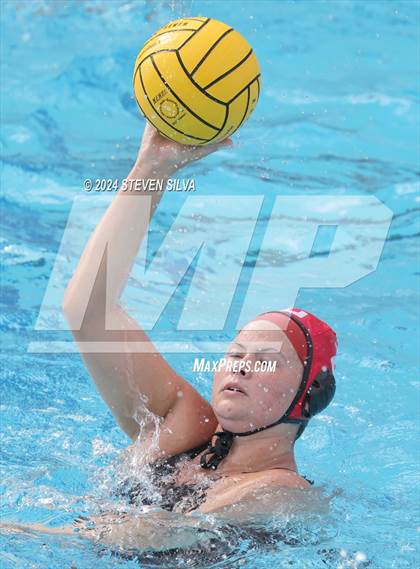 Thumbnail 1 in Mater Dei vs. Orange Lutheran (CIF SoCal Regional Division 1 Final) photogallery.