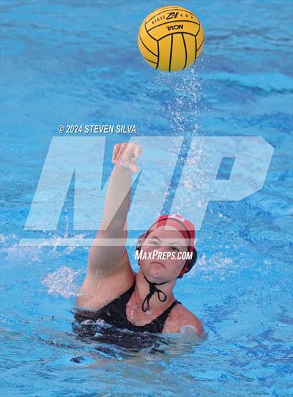 Thumbnail 1 in Mater Dei vs. Orange Lutheran (CIF SoCal Regional Division 1 Final) photogallery.