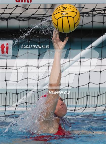 Thumbnail 3 in Mater Dei vs. Orange Lutheran (CIF SoCal Regional Division 1 Final) photogallery.