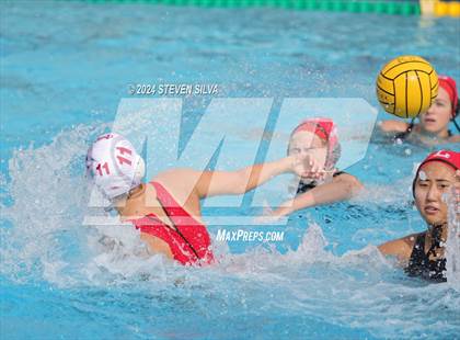 Thumbnail 2 in Mater Dei vs. Orange Lutheran (CIF SoCal Regional Division 1 Final) photogallery.