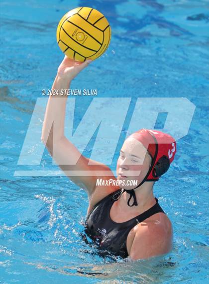 Thumbnail 2 in Mater Dei vs. Orange Lutheran (CIF SoCal Regional Division 1 Final) photogallery.