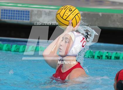 Thumbnail 2 in Mater Dei vs. Orange Lutheran (CIF SoCal Regional Division 1 Final) photogallery.