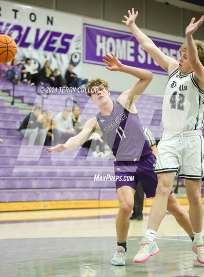Thumbnail 1 in Desert Hills vs. Tooele (Riverton Holiday Tournament) photogallery.