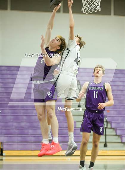 Thumbnail 3 in Desert Hills vs. Tooele (Riverton Holiday Tournament) photogallery.