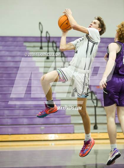 Thumbnail 1 in Desert Hills vs. Tooele (Riverton Holiday Tournament) photogallery.