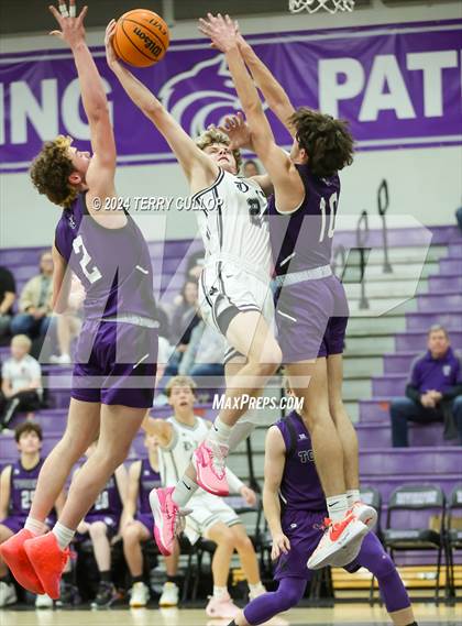 Thumbnail 2 in Desert Hills vs. Tooele (Riverton Holiday Tournament) photogallery.