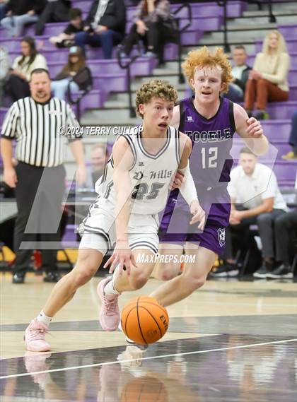Thumbnail 1 in Desert Hills vs. Tooele (Riverton Holiday Tournament) photogallery.