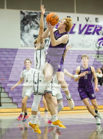 Thumbnail 1 in Desert Hills vs. Tooele (Riverton Holiday Tournament) photogallery.
