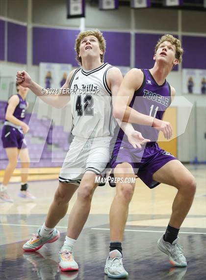 Thumbnail 2 in Desert Hills vs. Tooele (Riverton Holiday Tournament) photogallery.