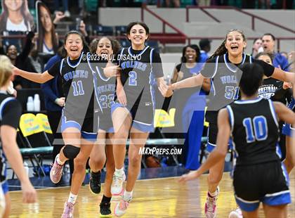 Thumbnail 2 in Grandview vs. Monarch (CHSAA 6A Final) photogallery.