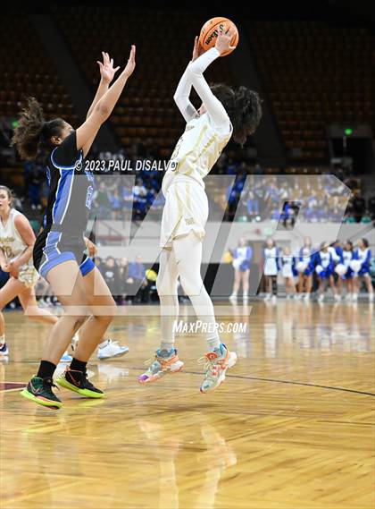 Thumbnail 2 in Grandview vs. Monarch (CHSAA 6A Final) photogallery.