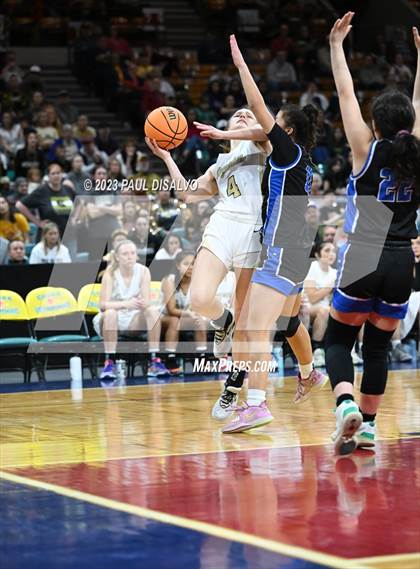 Thumbnail 3 in Grandview vs. Monarch (CHSAA 6A Final) photogallery.