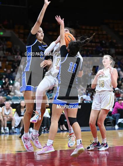 Thumbnail 3 in Grandview vs. Monarch (CHSAA 6A Final) photogallery.