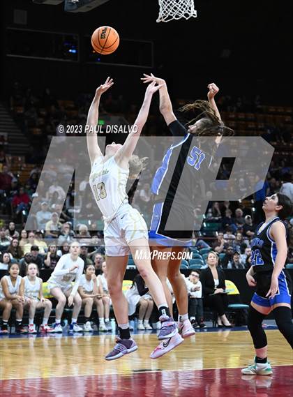 Thumbnail 2 in Grandview vs. Monarch (CHSAA 6A Final) photogallery.