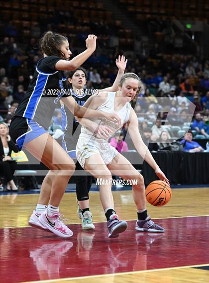 Thumbnail 2 in Grandview vs. Monarch (CHSAA 6A Final) photogallery.