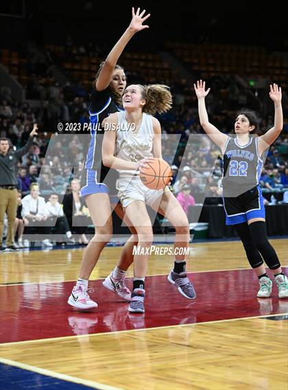 Thumbnail 3 in Grandview vs. Monarch (CHSAA 6A Final) photogallery.
