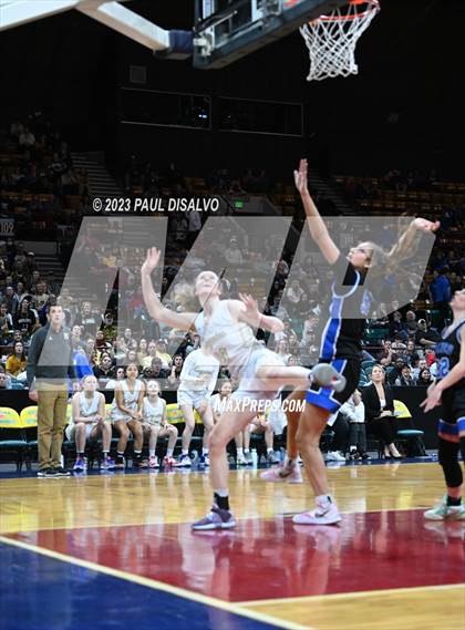 Thumbnail 2 in Grandview vs. Monarch (CHSAA 6A Final) photogallery.