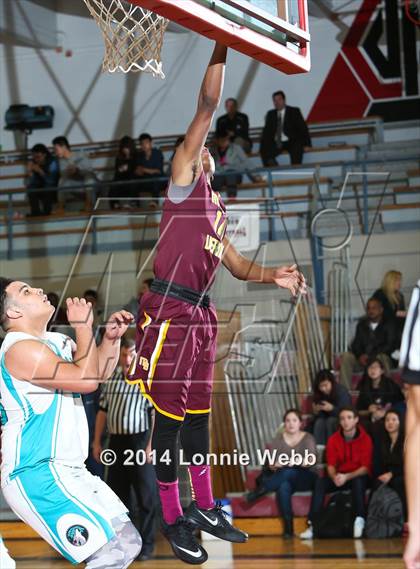 Thumbnail 3 in Mt. Vernon vs Bishop McNally (REB Invitational) photogallery.