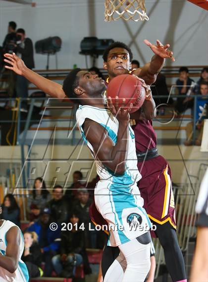 Thumbnail 2 in Mt. Vernon vs Bishop McNally (REB Invitational) photogallery.