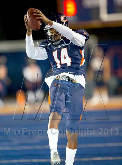 Thumbnail 1 in Lompoc @ Chaminade (CIF SS Semifinal) photogallery.