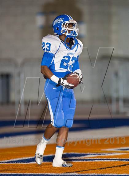 Thumbnail 1 in Lompoc @ Chaminade (CIF SS Semifinal) photogallery.