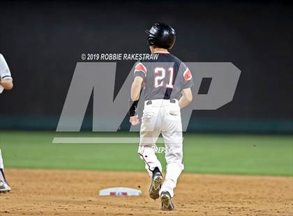 Thumbnail 3 in Trinity vs. Flower Mound (UIL 6A Regional Semifinal) photogallery.
