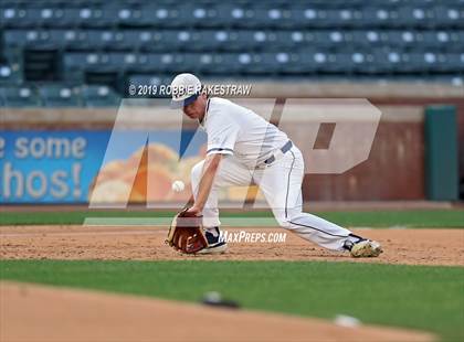 Thumbnail 2 in Trinity vs. Flower Mound (UIL 6A Regional Semifinal) photogallery.