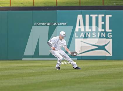 Thumbnail 3 in Trinity vs. Flower Mound (UIL 6A Regional Semifinal) photogallery.