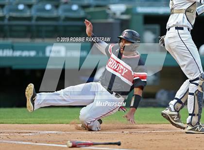 Thumbnail 1 in Trinity vs. Flower Mound (UIL 6A Regional Semifinal) photogallery.
