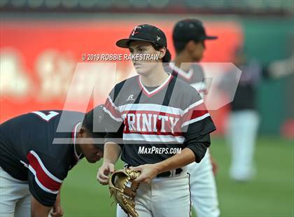 Thumbnail 2 in Trinity vs. Flower Mound (UIL 6A Regional Semifinal) photogallery.