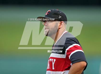 Thumbnail 3 in Trinity vs. Flower Mound (UIL 6A Regional Semifinal) photogallery.