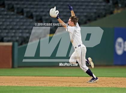 Thumbnail 2 in Trinity vs. Flower Mound (UIL 6A Regional Semifinal) photogallery.
