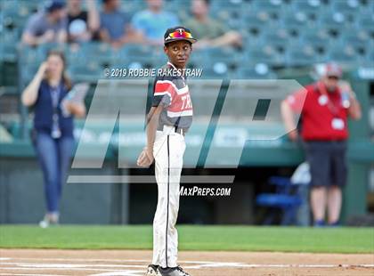 Thumbnail 2 in Trinity vs. Flower Mound (UIL 6A Regional Semifinal) photogallery.