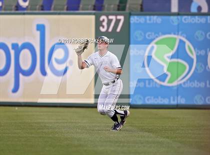 Thumbnail 2 in Trinity vs. Flower Mound (UIL 6A Regional Semifinal) photogallery.