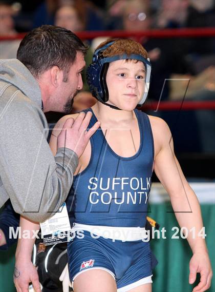 Thumbnail 2 in NYSPHSAA Championships (Division I Semifinals) photogallery.