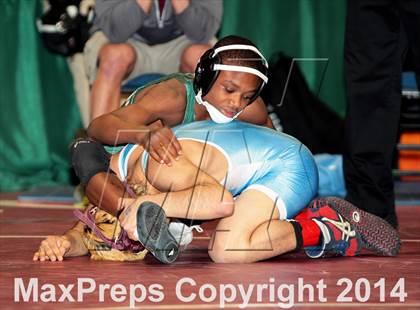 Thumbnail 1 in NYSPHSAA Championships (Division I Semifinals) photogallery.