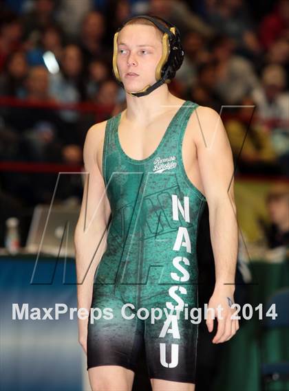 Thumbnail 2 in NYSPHSAA Championships (Division I Semifinals) photogallery.