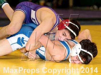 Thumbnail 1 in NYSPHSAA Championships (Division I Semifinals) photogallery.