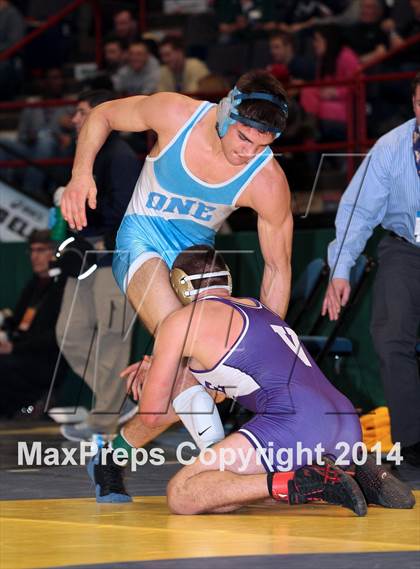 Thumbnail 1 in NYSPHSAA Championships (Division I Semifinals) photogallery.
