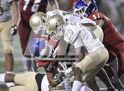 Thumbnail 3 in Long Beach Poly vs. Los Alamitos photogallery.